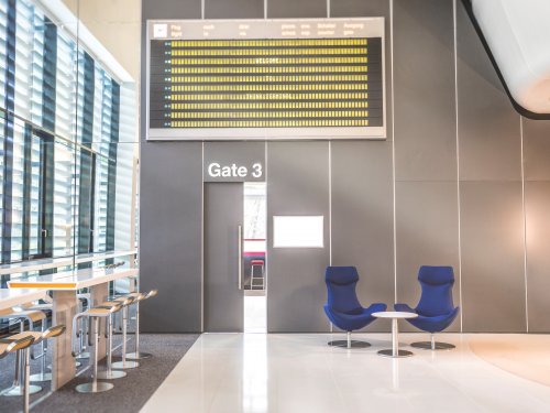 Lufthansa Seeheim Think Terminal Eingang Gate 3